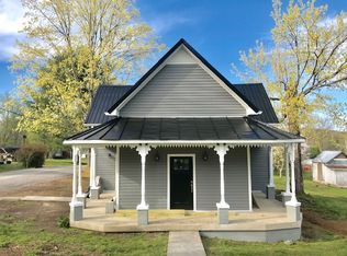 93 Main St E, Gordonsville, TN 38563