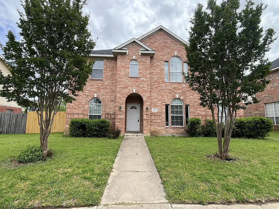5619 Andalusia Trl