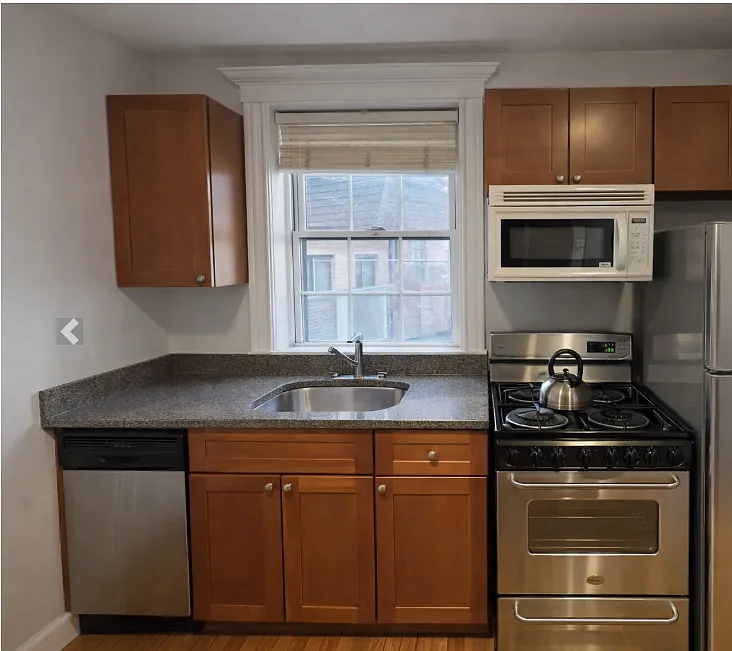 Building Photo - 16 Cedar Lane Way #2