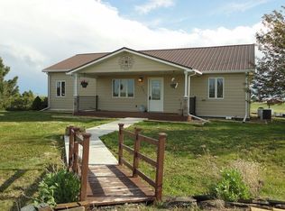 501 Lariat Dr, Wall, SD 57790