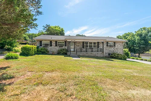 6216 Mountain Laurel Rd Photo 1