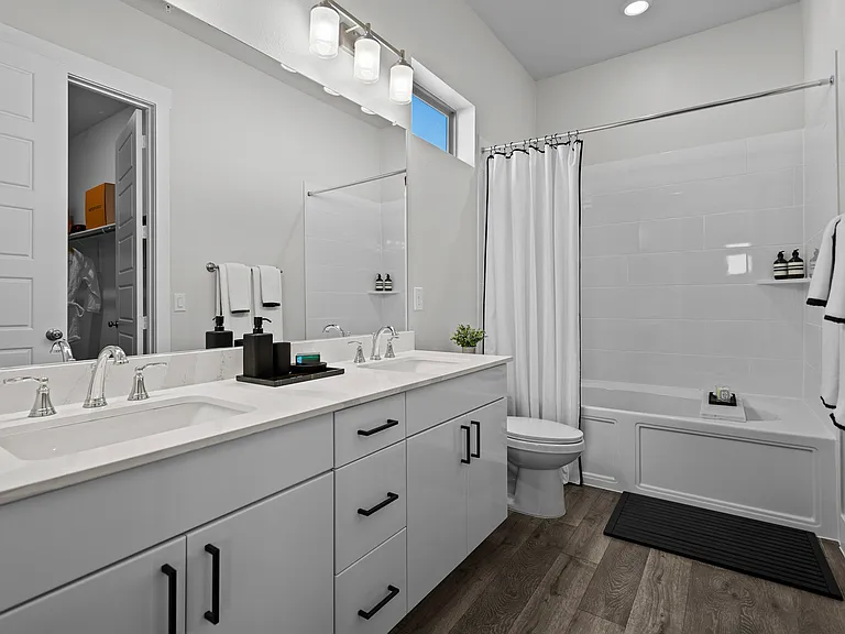 B1-Enchanted-Bathroom B1-Enchanted-Bathroom