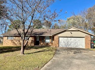 104 Annie Laurie Ave, Springdale, AR 72764