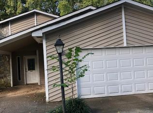 6747 Stillmeadow Dr, Charlotte, NC 28277