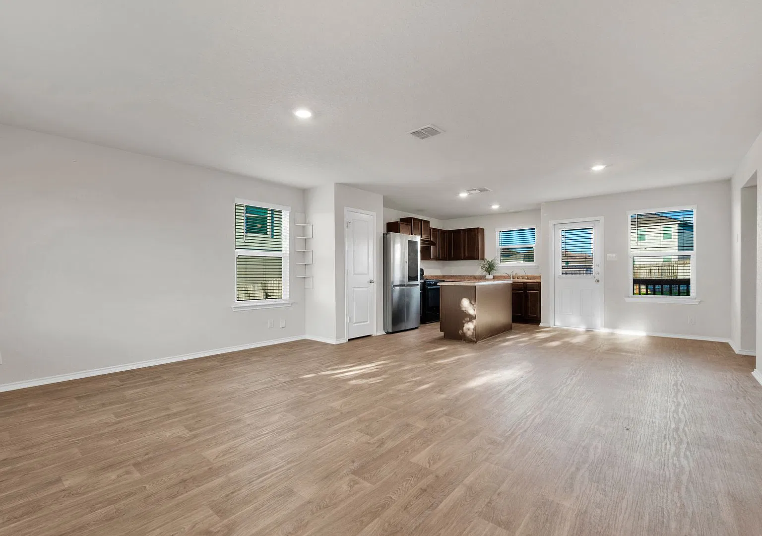 Charming 3 Bed 2.5 Bath Home in Redbird Ranch with Resort-Style Community Amenities! — Photo 3