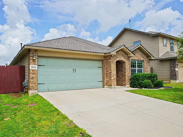 2611 Willow Pond — Photo 3
