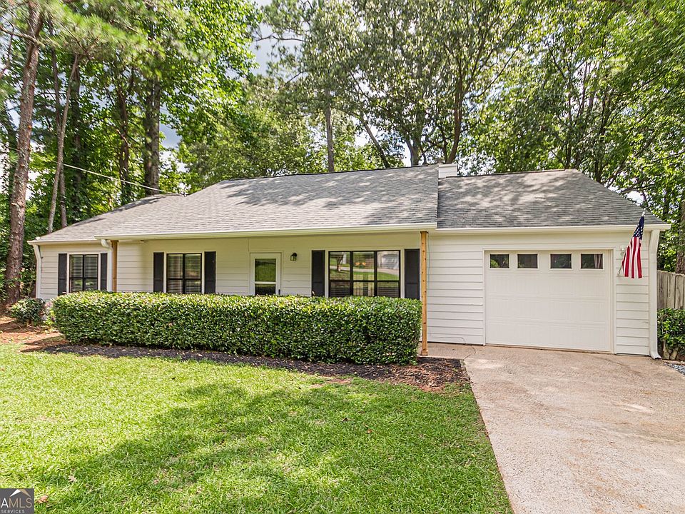 1st image of 216 Colemans Bluff Dr