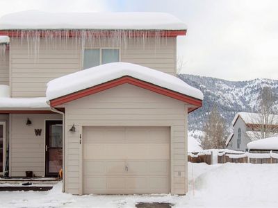 50 Spruce Cone Dr #11, Big Sky, MT, 59716