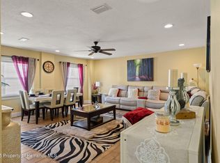 2526 Lake Ellen Ln, Tampa, FL 33618