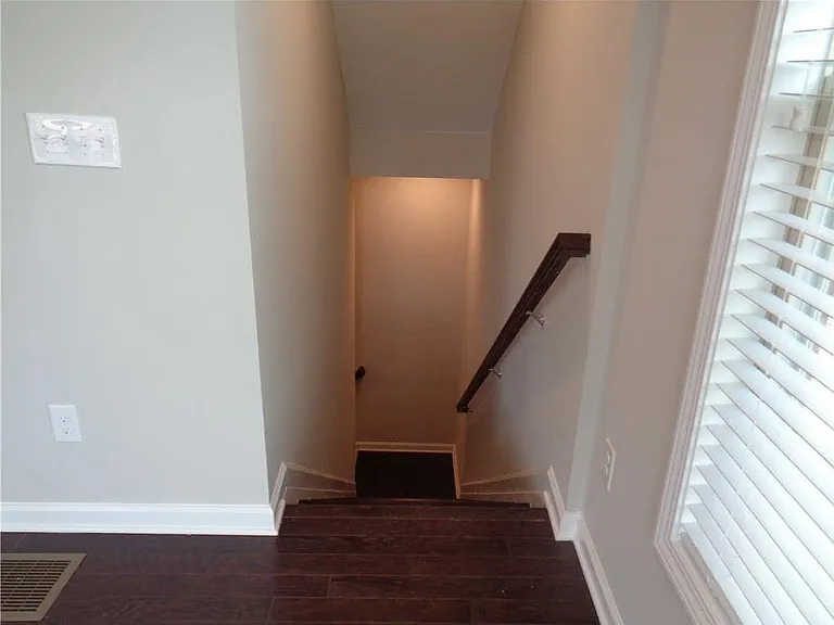 661 Sunset Park Dr — Photo 26