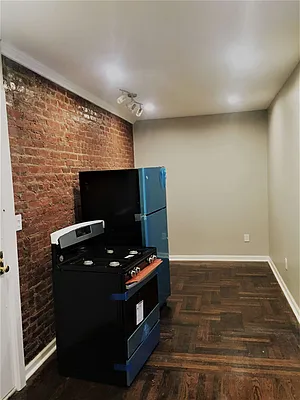 Rented by Bruma Realty LLC | media 13