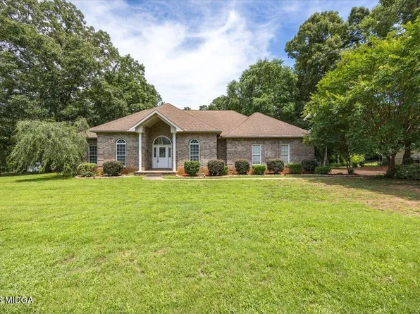 156 Henry Dr, Gray, GA 31032