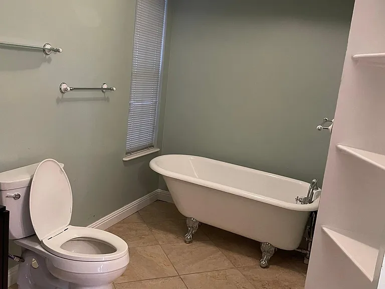 1911 Truman St NE — Photo 17