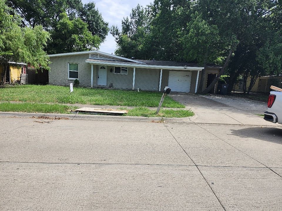 1st image of 2108 Skylark Dr
