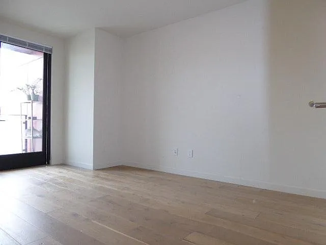 2652 Harrison St #303 — Photo 8