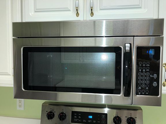3rd image of 2306 Grasmere Cir