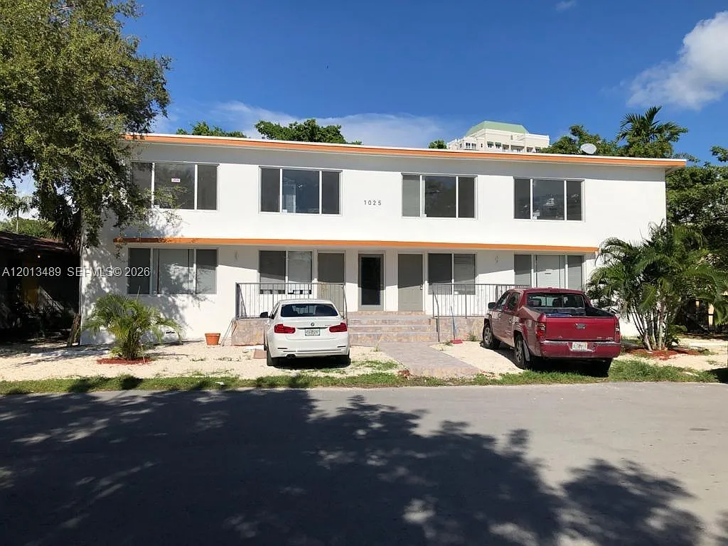 Building Photo - 1025 NE 78th Street Rd #2