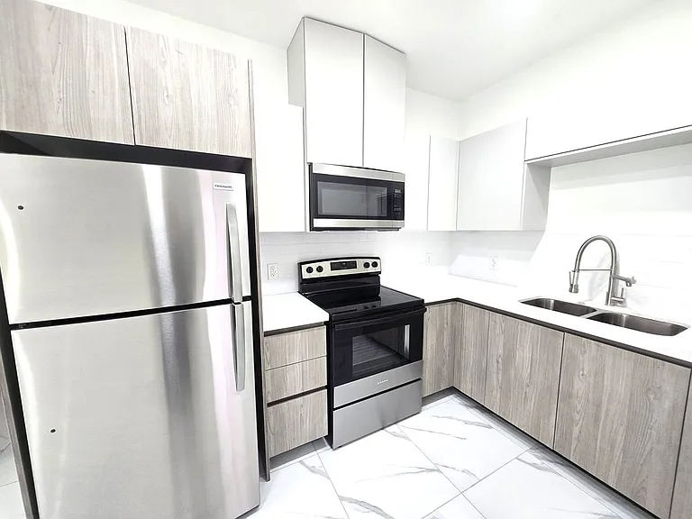 3201 Magdalena St #1 — Photo 7
