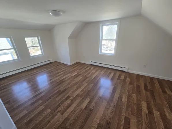 121 Parker St #3, Brewer, ME 04412