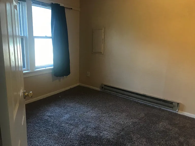 Downstairs Bedroom 1