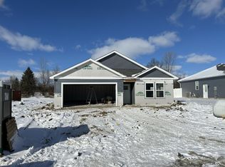 2008 Green Acres Dr, Adrian, MI 49221