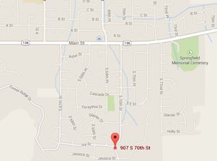 907 S 70th St, Springfield, OR 97478