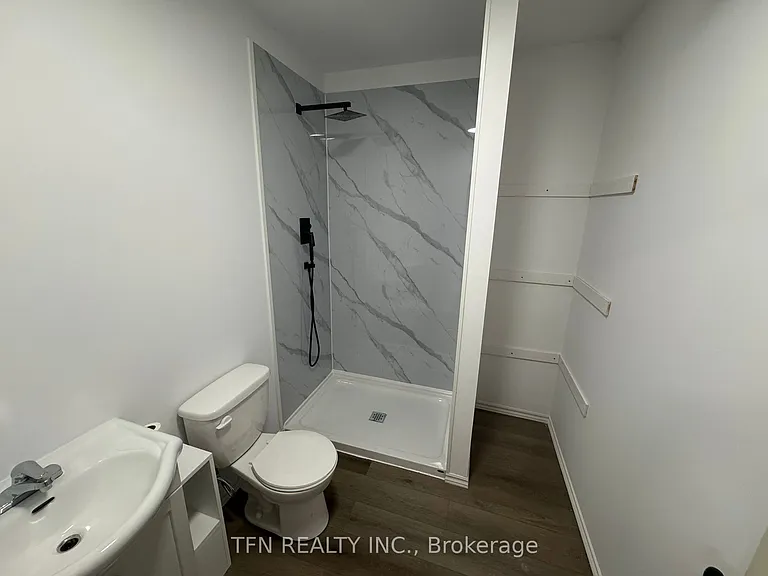 385 Gables Rd — Photo 13