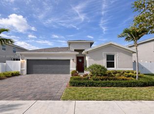 13233 SW 272nd St, Homestead, FL 33032