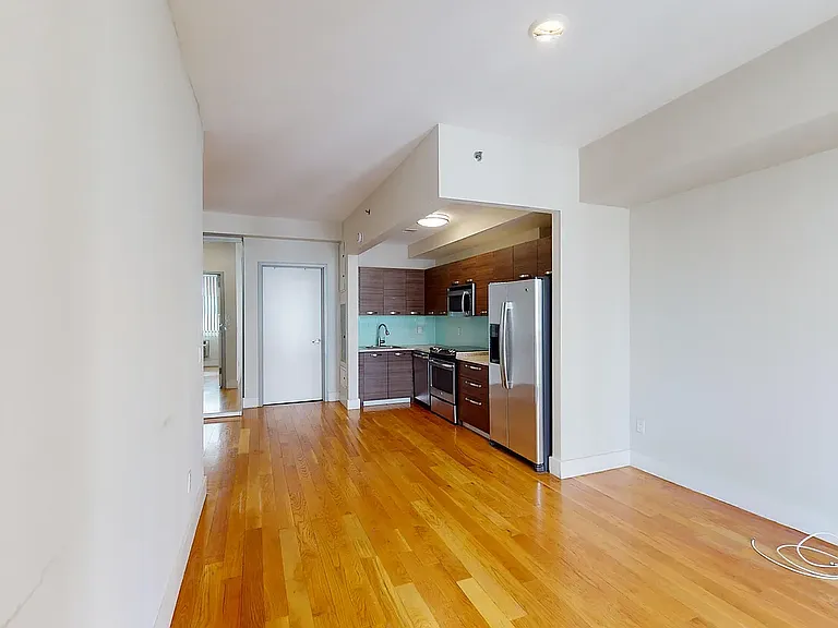 71 E 110th St #5B — Photo 3