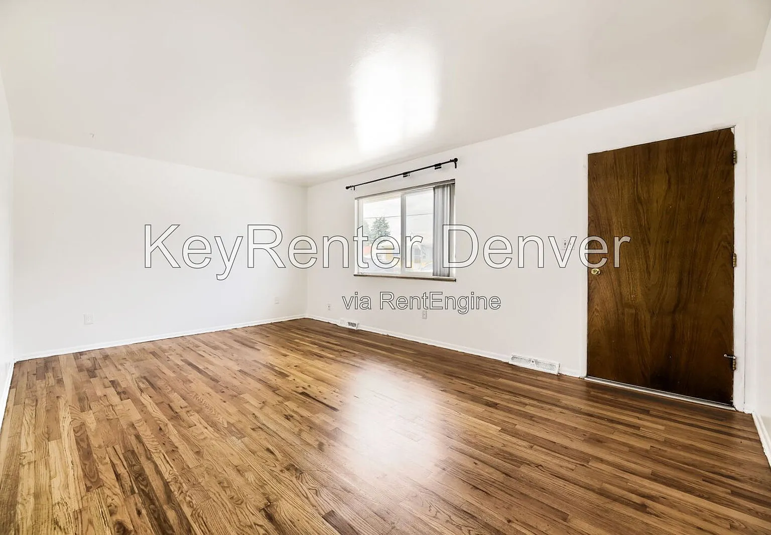 2 bed, 1.0 bath, 941 sqft, $1,800 — Photo 4