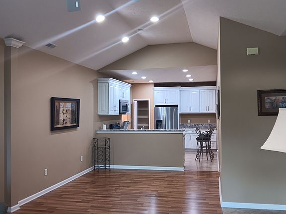 2nd image of 17032 Huntley Pl