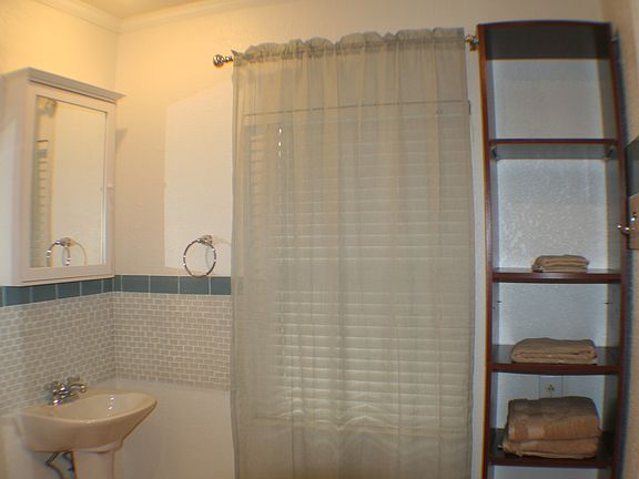 4th image of 2216 NW 3rd Ave