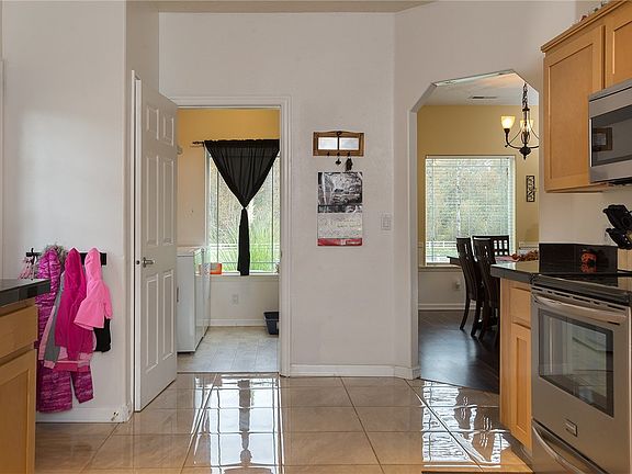 3rd image of 125 Shreaveport Way