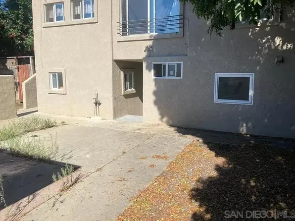 528 N Citrus Ave, Vista, CA 92084