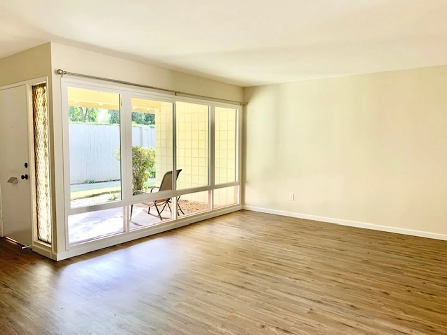 3 Bedroom + 2 Bathroom Condo | Hueneme Bay 55+ Community | Unfurnished — Photo 3