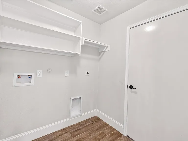 7603 Kenmark Ct — Photo 27