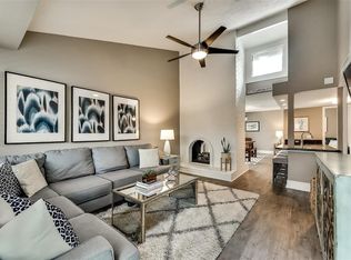 5920 Sandhurst Ln APT 230, Dallas, TX 75206