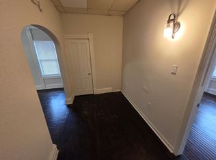 830 W Jefferson St #1, Springfield, IL 62702