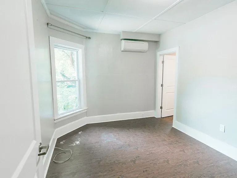 1002 N Aurora St — Photo 149