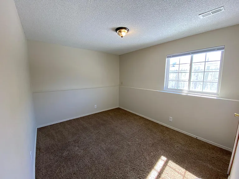 4457 S Dodge Ave — Photo 13