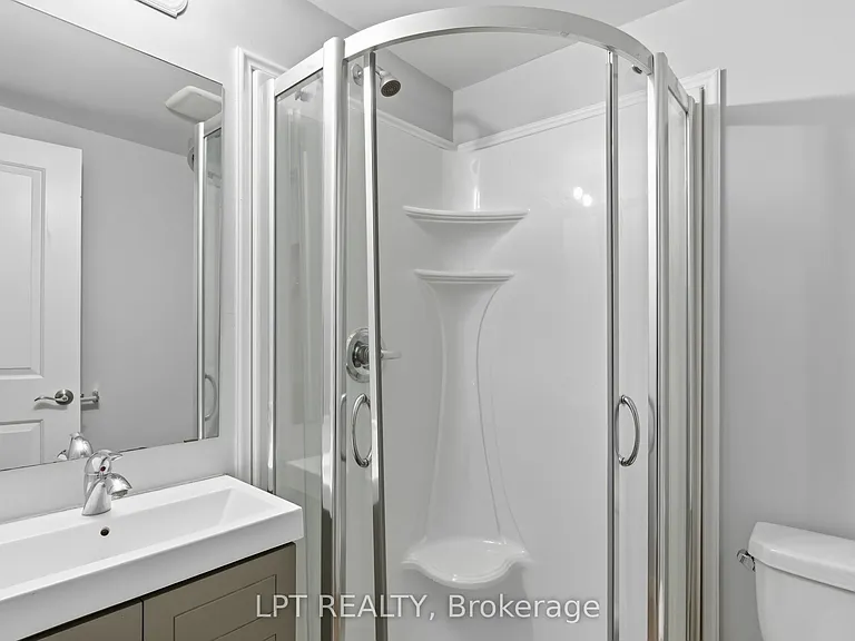 244 Penetanguishene Rd #4 — Photo 25
