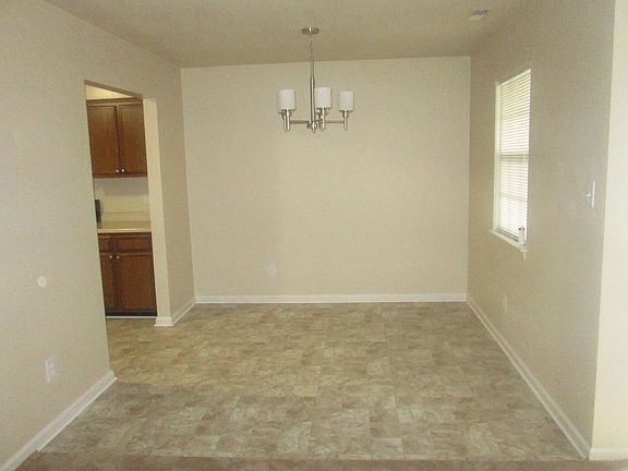 4th image of 4621 Hardy Dr