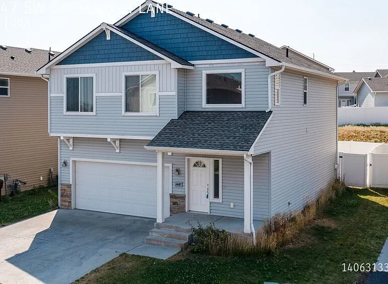 1447 SW Sagebrush Ln — Photo 1