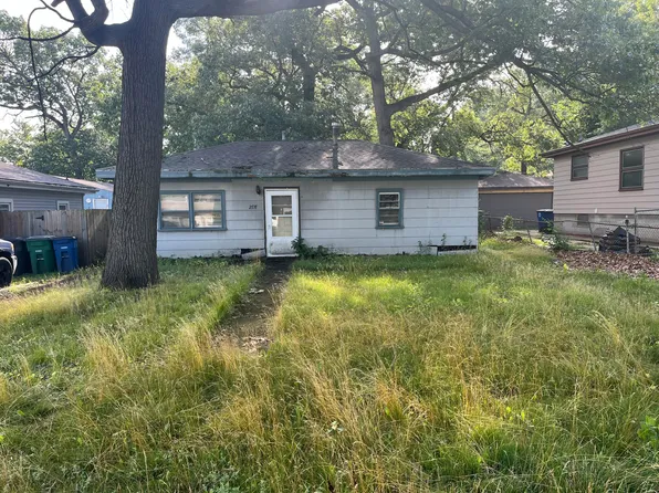 2737 Jasper St, Lake Station, IN 46405
