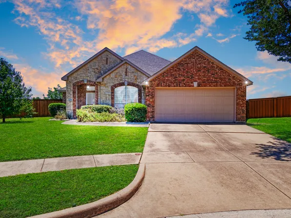 2747 Ferdinand, Grand Prairie, TX 75054