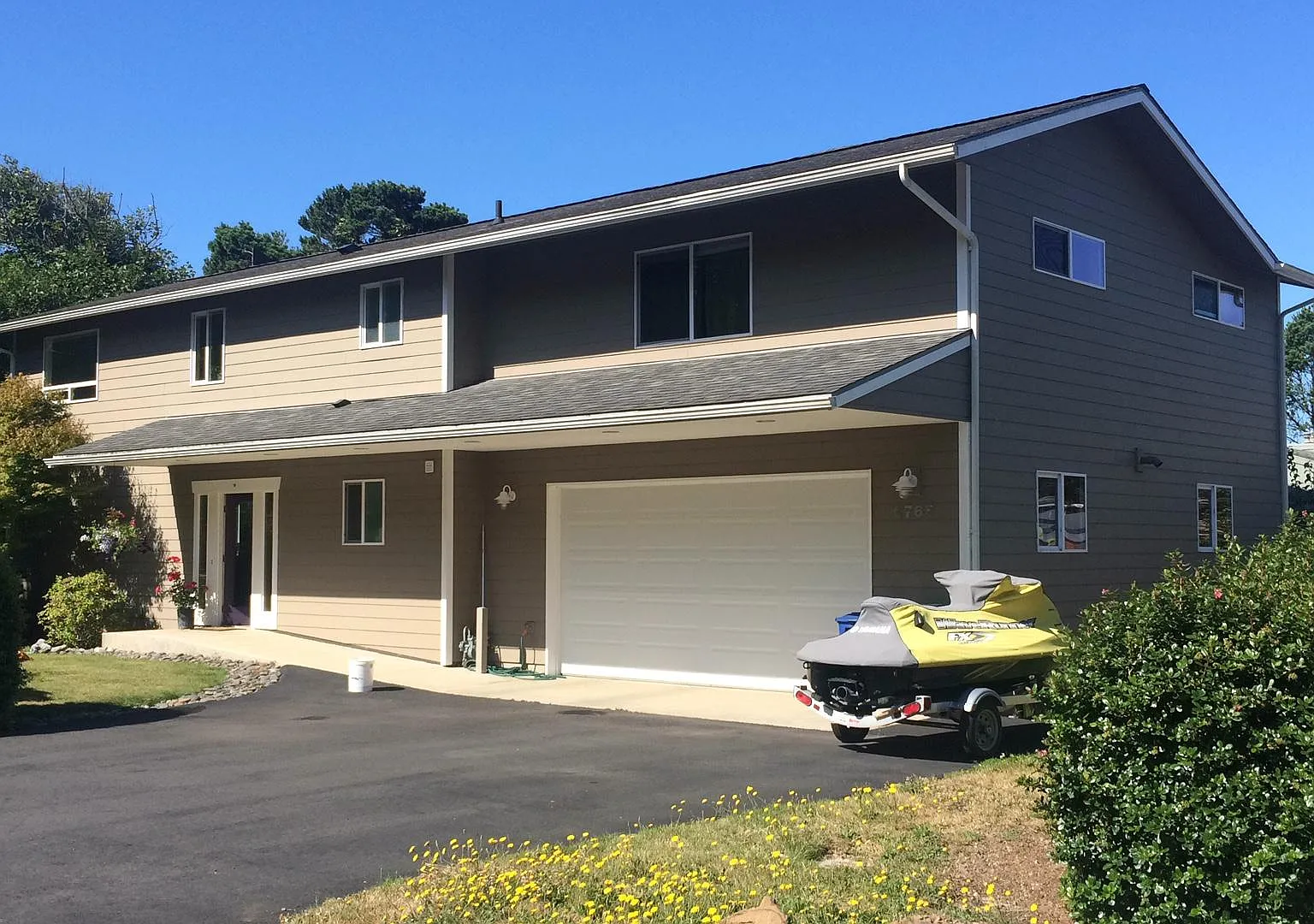 5 bed, 2544 sqft, $3,400 — Photo 1