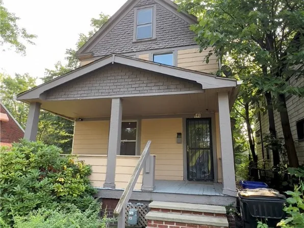 691 E 157th St, Cleveland, OH 44110