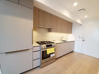 Rented by New Group Realty, Inc.