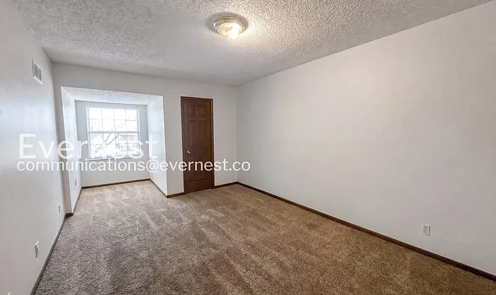2356 S Crysler Ave — Photo 8
