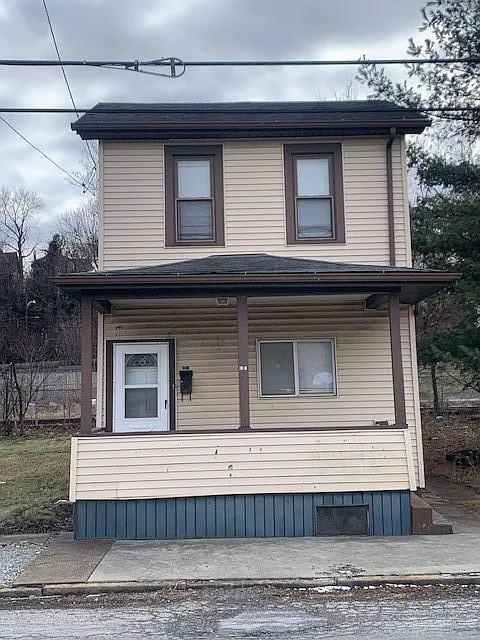 307 Pacific St photo 1